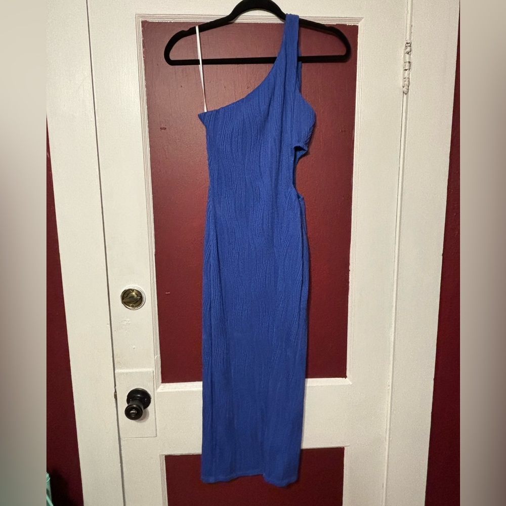Hello Molly One Shoulder Dress - cutout on side